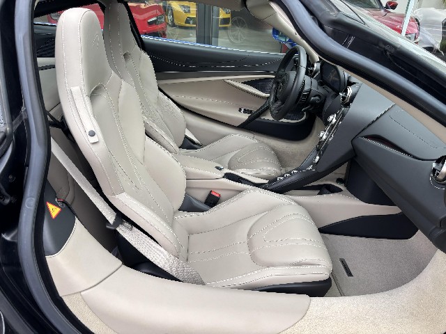 MCLAREN 720S 2018 Image 45