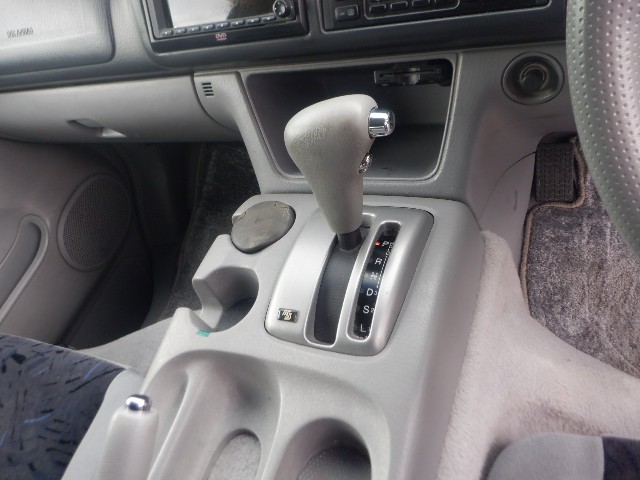 MAZDA BONGO FRIENDEE 2002 Image 21