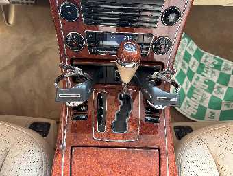 MERCEDES MAYBACH 62 2012 Image 34