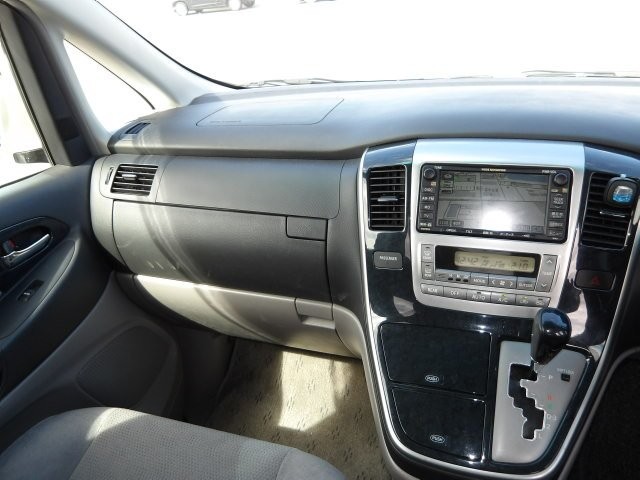 TOYOTA ALPHARD 2003 Image 38