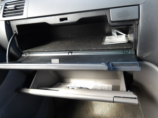 TOYOTA ALPHARD 2003 Image 42