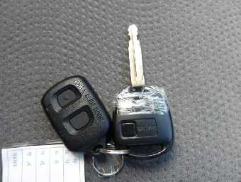 TOYOTA ALPHARD 2003 Image 14