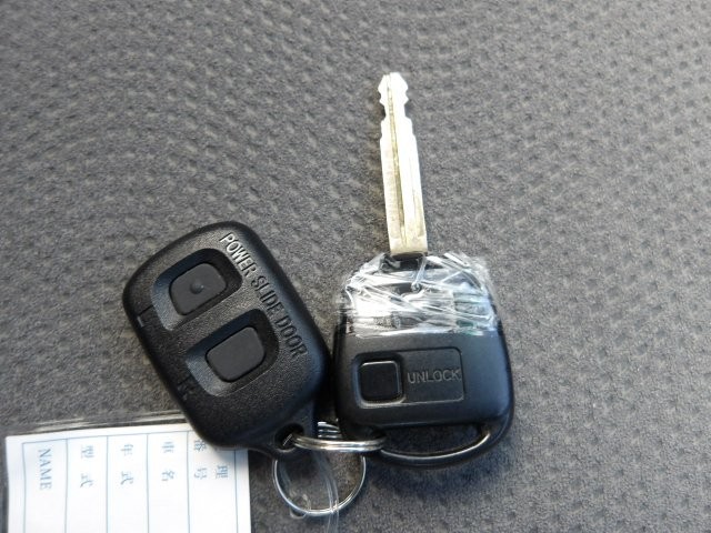 TOYOTA ALPHARD 2003 Image 45