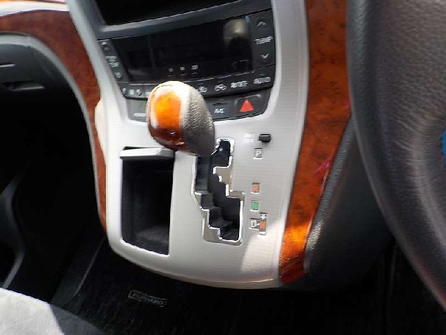TOYOTA ALPHARD 2010 Image 35