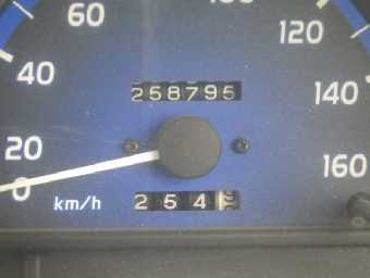 TOYOTA HILUX SPORTS PICK UP 2003 Image 9