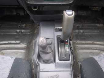 TOYOTA HILUX SPORTS PICK UP 2003 Image 11