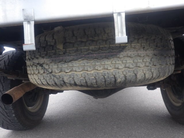 TOYOTA HILUX SPORTS PICK UP 2003 Image 28