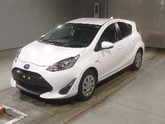 TOYOTA AQUA 2018 Image 1