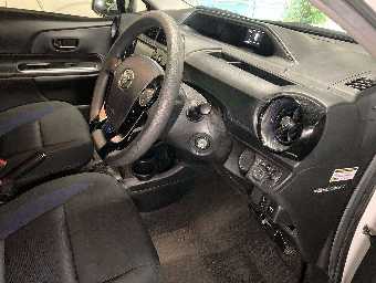 TOYOTA AQUA 2018 Image 5