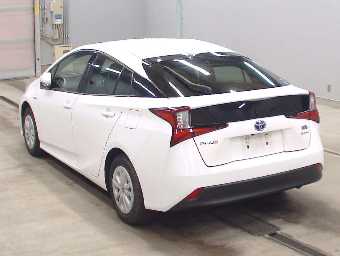 TOYOTA PRIUS 2019 Image 6