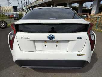 TOYOTA PRIUS 2018 Image 3