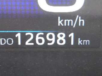 TOYOTA PRIUS 2018 Image 8