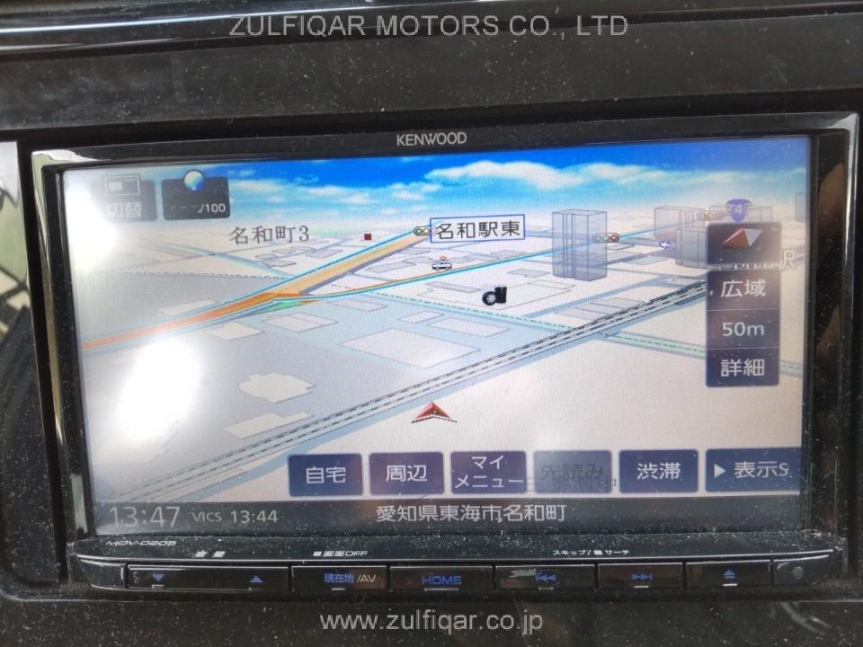 TOYOTA PRIUS 2018 Image 10