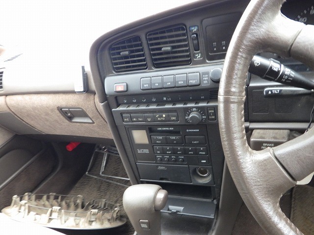 TOYOTA MARK II 1992 Image 25