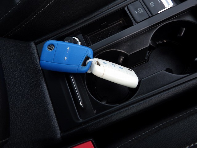 VOLKSWAGEN GOLF R VARIANT 2015 Image 39