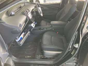 TOYOTA PRIUS 2018 Image 11