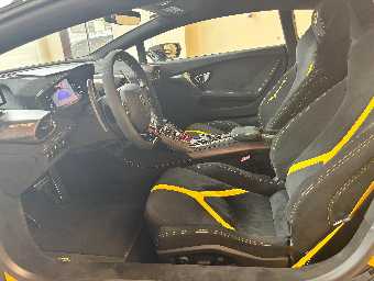 LAMBORGHINI HURACAN 2019 Image 17