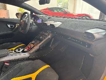 LAMBORGHINI HURACAN 2019 Image 19