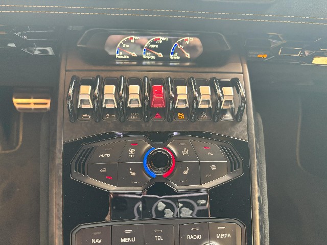 LAMBORGHINI HURACAN 2019 Image 34