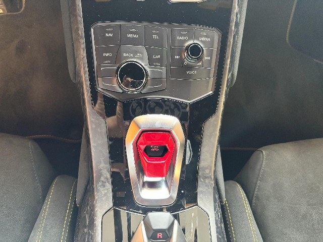 LAMBORGHINI HURACAN 2019 Image 35