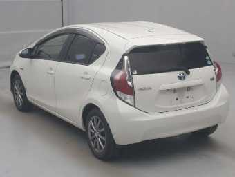 TOYOTA AQUA 2017 Image 4