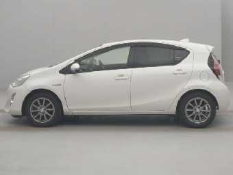 TOYOTA AQUA 2017 Image 5