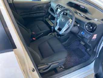 TOYOTA AQUA 2017 Image 7