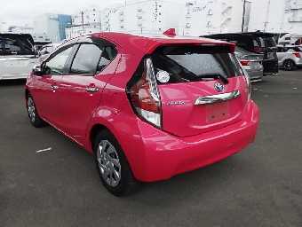 TOYOTA AQUA 2015 Image 3