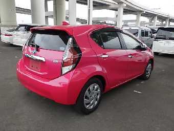 TOYOTA AQUA 2015 Image 4