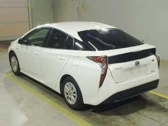 TOYOTA PRIUS 2018 Image 4