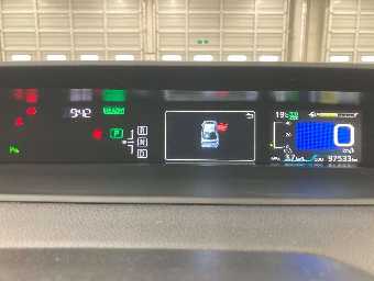 TOYOTA PRIUS 2018 Image 10