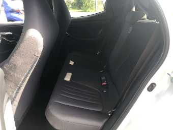 TOYOTA YARIS 2020 Image 11