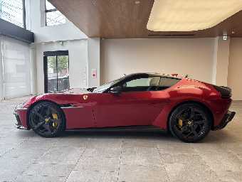 FERRARI 12 CILINDRI 2025 Image 8