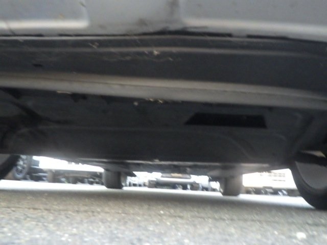 VOLKSWAGEN POLO 2011 Image 28