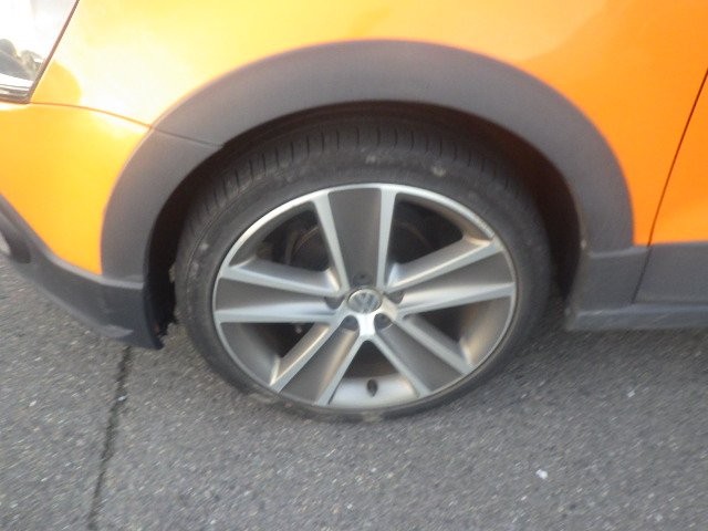 VOLKSWAGEN POLO 2011 Image 30