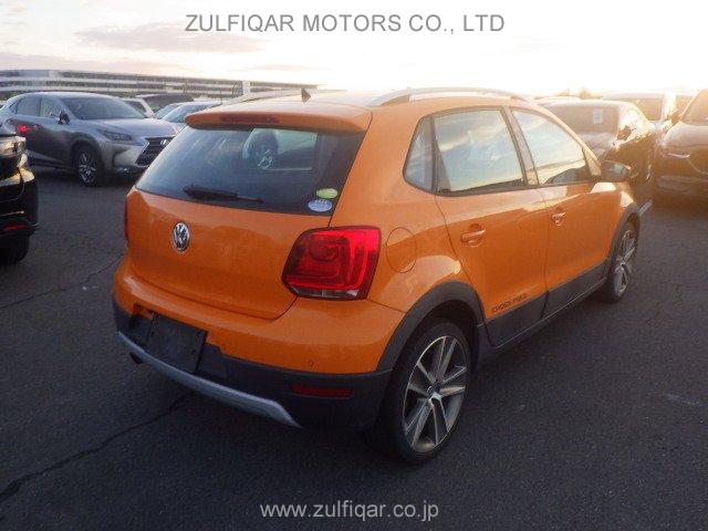 VOLKSWAGEN POLO 2011 Image 10