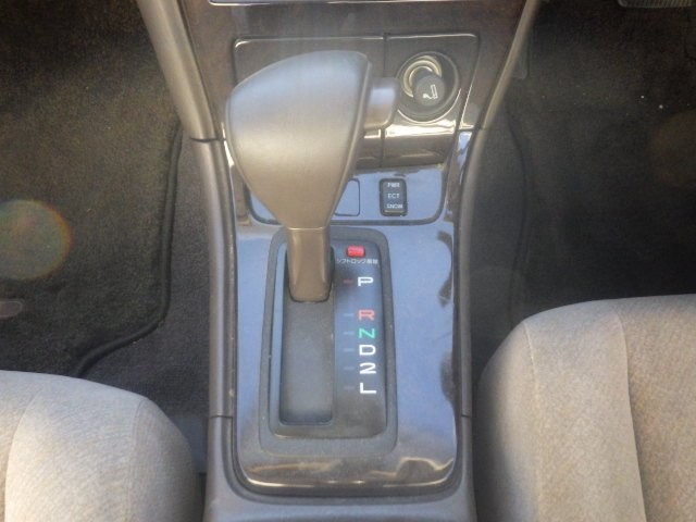 TOYOTA MARK II 1994 Image 22