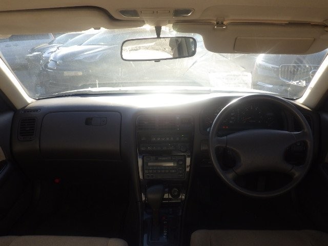 TOYOTA MARK II 1994 Image 24