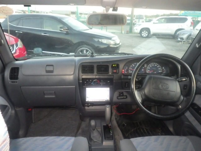 TOYOTA HILUX SPORTS PICK UP 1997 Image 19