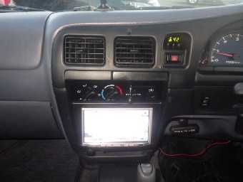 TOYOTA HILUX SPORTS PICK UP 1997 Image 10