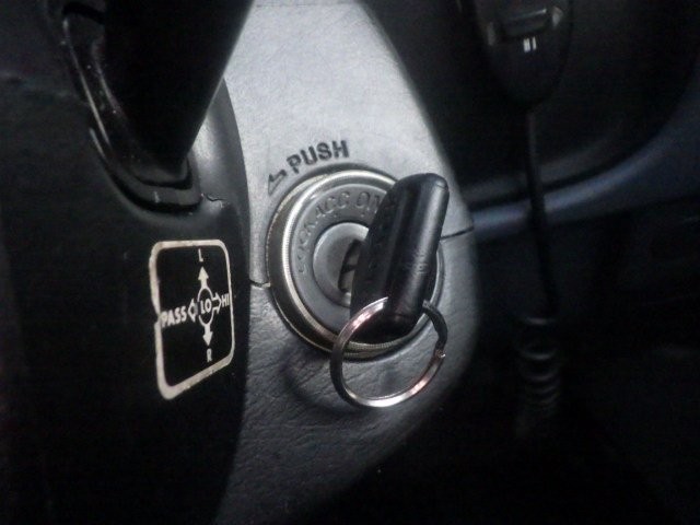 TOYOTA HILUX SPORTS PICK UP 1997 Image 24