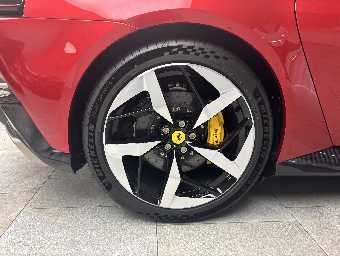 FERRARI 12 CILINDRI 2025 Image 11