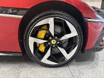 FERRARI 12 CILINDRI 2025 Image 12