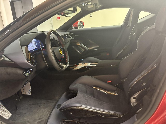 FERRARI 12 CILINDRI 2025 Image 22