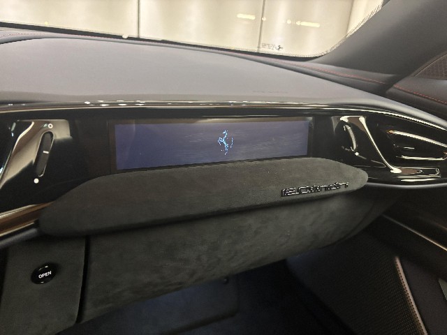 FERRARI 12 CILINDRI 2025 Image 39