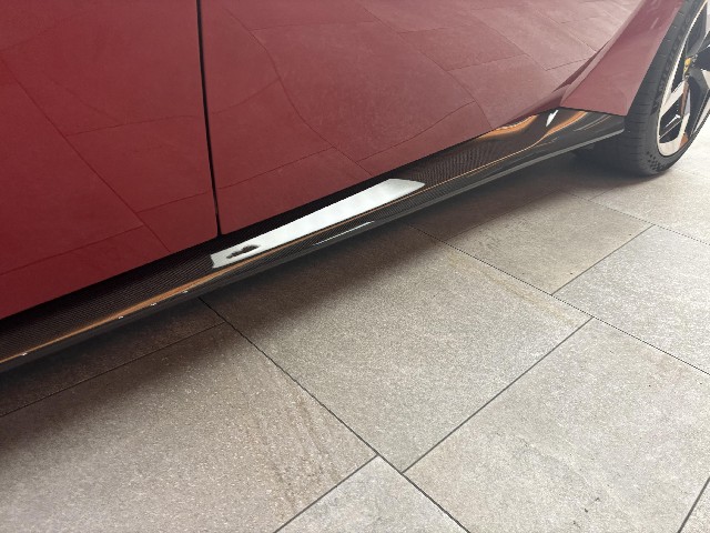 FERRARI 12 CILINDRI 2025 Image 42