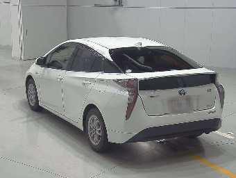 TOYOTA PRIUS 2018 Image 6