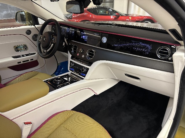 ROLLS ROYCE SPECTRE 2023 Image 29