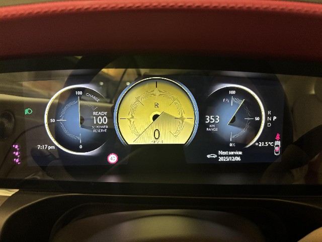 ROLLS ROYCE SPECTRE 2023 Image 35