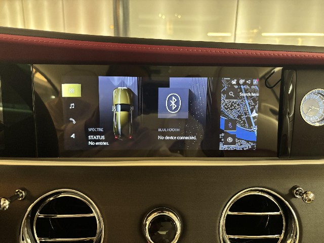 ROLLS ROYCE SPECTRE 2023 Image 36